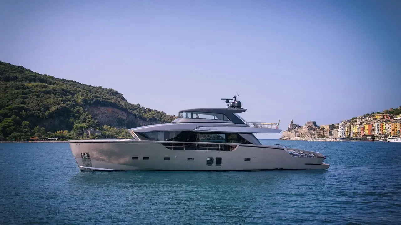 15028it-01_-_Sanlorenzo_SX88_a